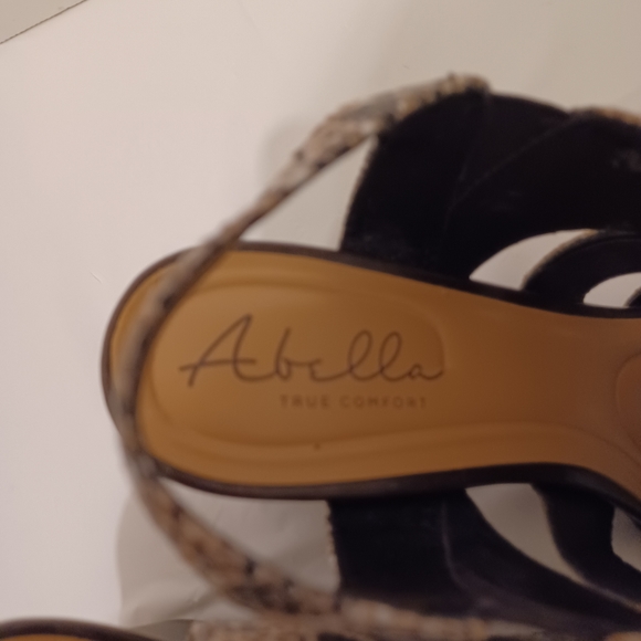 Thick Chunky Heel Sandals - Picture 3 of 12